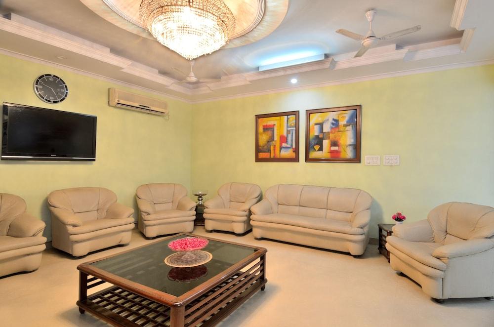 Hotel Pablas International, New Delhi, Near Metro Delhi (National Capital Territory of India) Exterior foto