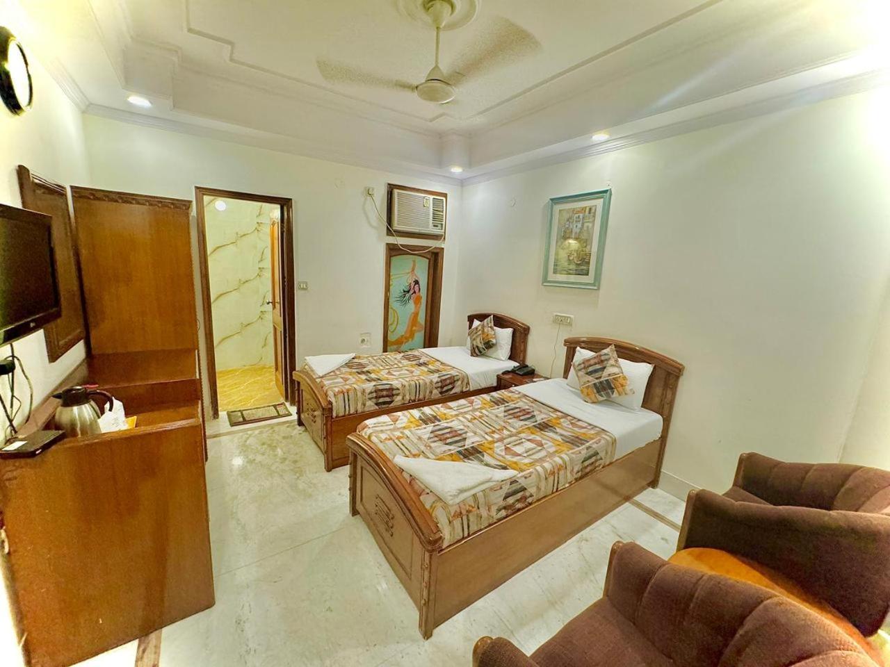 Hotel Pablas International, New Delhi, Near Metro Delhi (National Capital Territory of India) Exterior foto