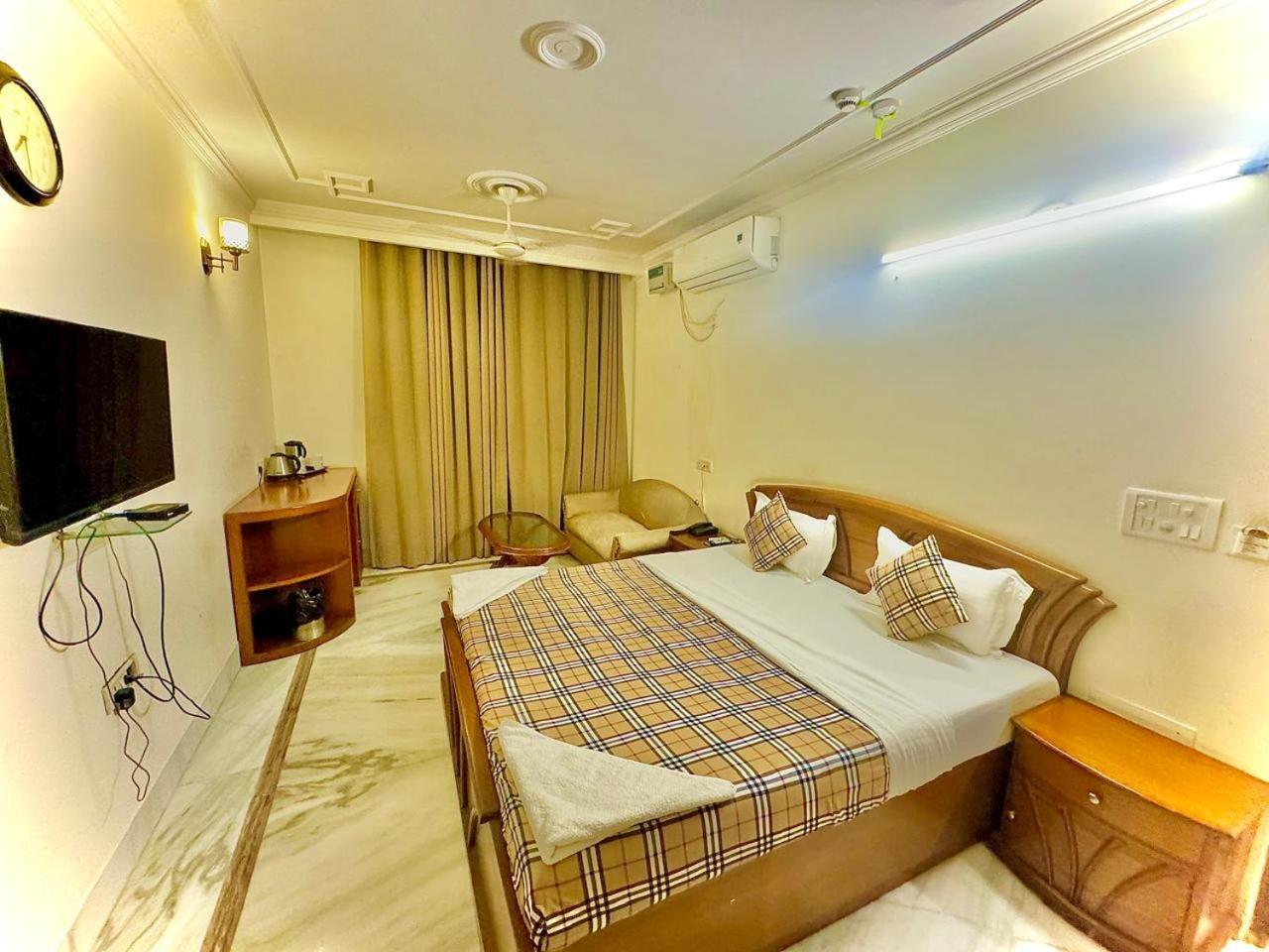 Hotel Pablas International, New Delhi, Near Metro Delhi (National Capital Territory of India) Exterior foto