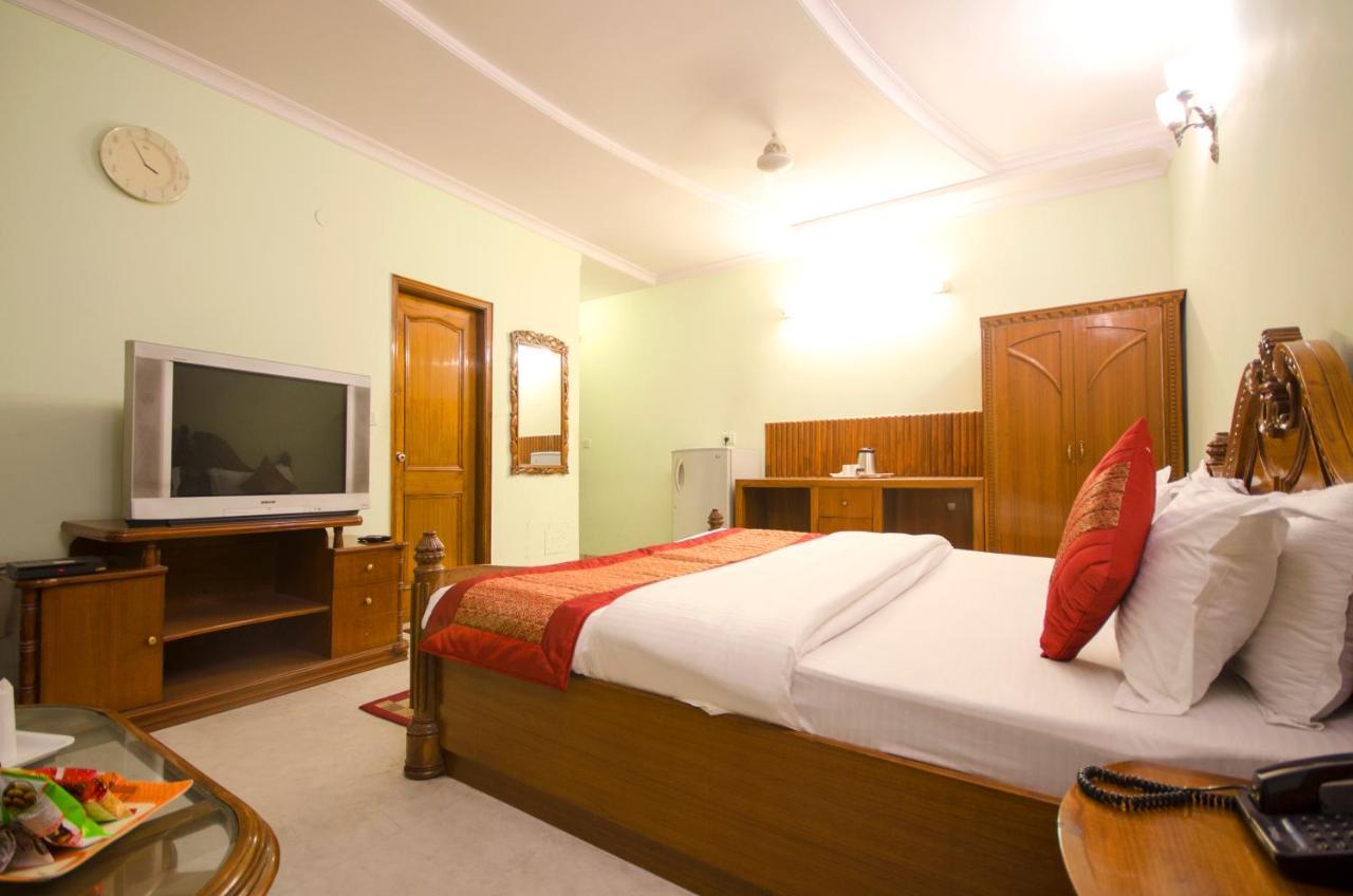Hotel Pablas International, New Delhi, Near Metro Delhi (National Capital Territory of India) Exterior foto